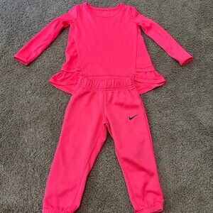 Nike Girls Outfit - Size 2T